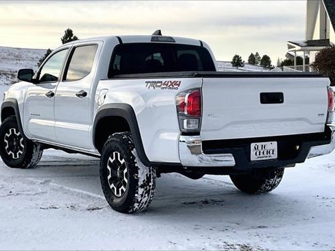 Used 2023 Toyota Tacoma TRD Off-Road image 4