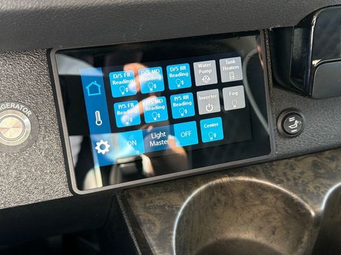 Used 2019 Mercedes-Benz Sprinter 170 w/ Driver Convenience Package image 34