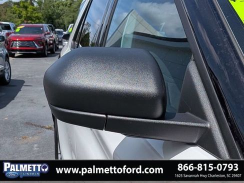 Used 2025 Ford Explorer Active RWD image 12