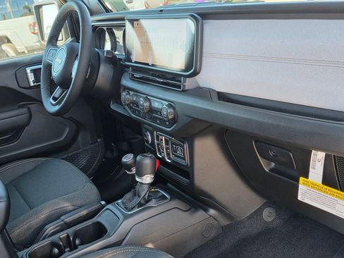 New 2026 Jeep Gladiator Sport image 13