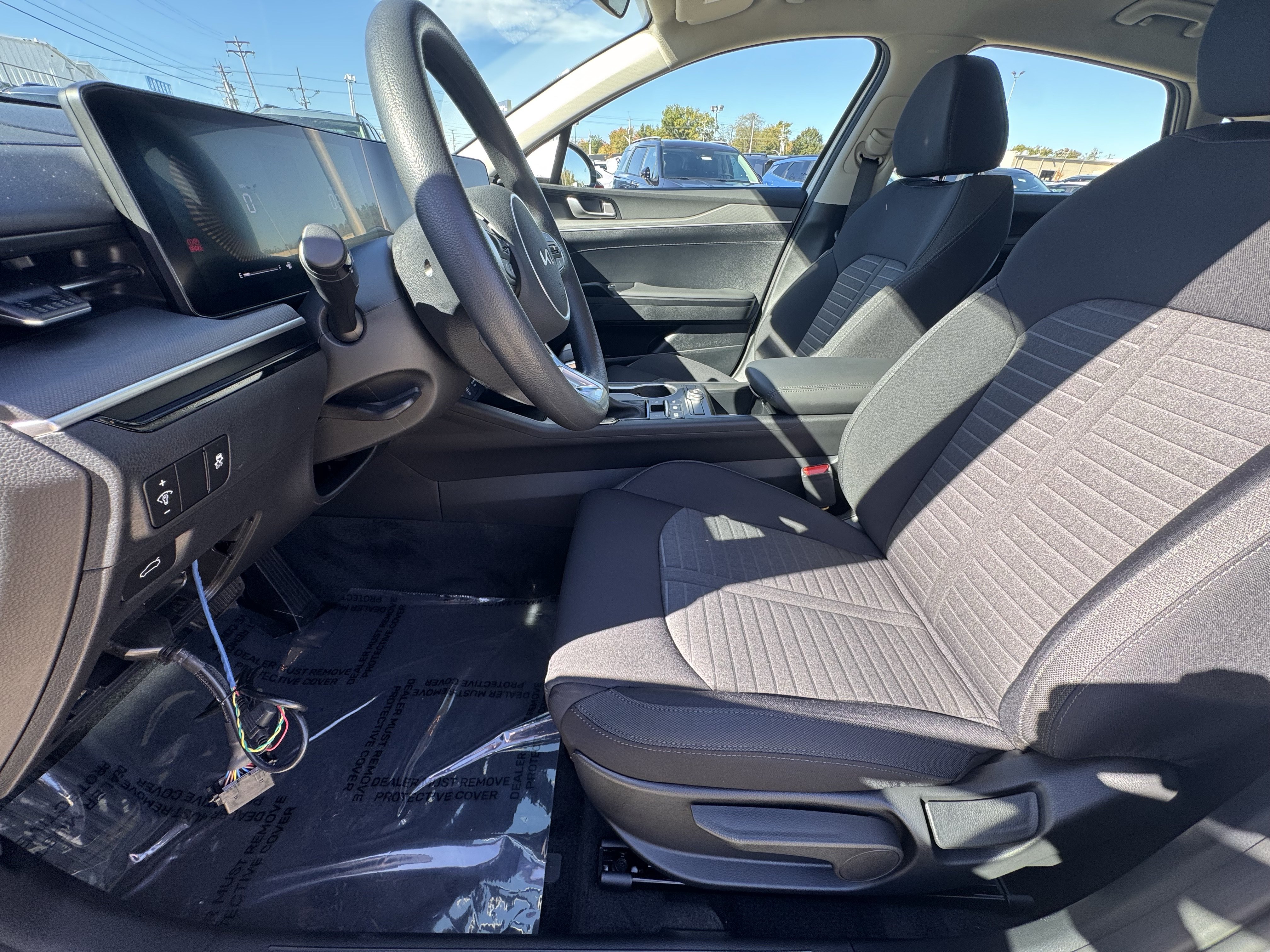 New 2027 Kia K5 LXS FWD image 13
