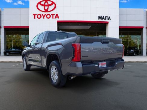 Used 2022 Toyota Tundra SR5 w/ SR5 Premium Package AWD/4WD image 6