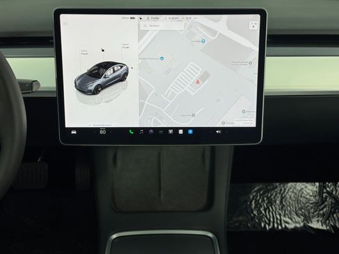 Used 2022 Tesla Model 3 image 21