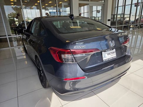 Certified 2025 Honda Civic Sport image 8