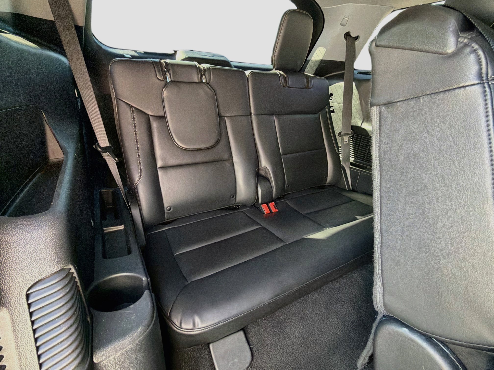 Used 2023 Ford Explorer XLT w/ Equipment Group 202A RWD image 20