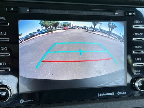 Certified 2018 Toyota Sienna LE w/ Carpet Mat Package FWD image 23