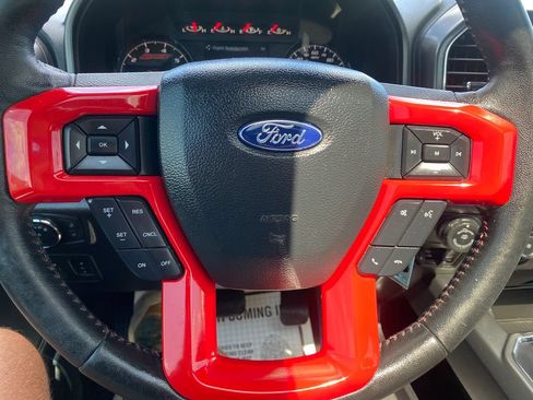 Used 2019 Ford F150 XLT w/ Equipment Group 302A Luxury AWD/4WD image 16