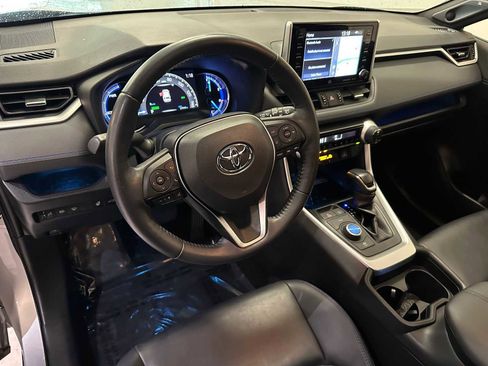 Used 2019 Toyota RAV4 XSE image 2