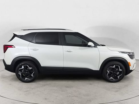 Used 2025 Kia Seltos S FWD image 4