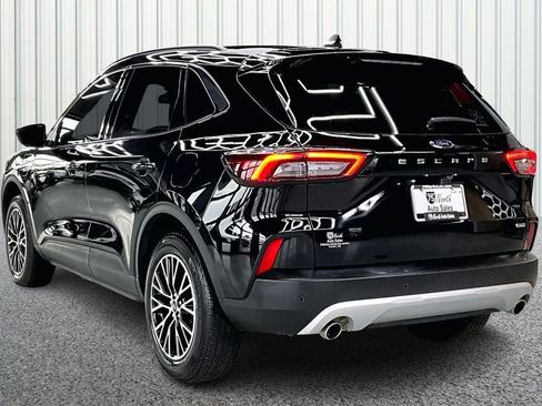Used 2025 Ford Escape SE w/ PHEV Premium Package image 4