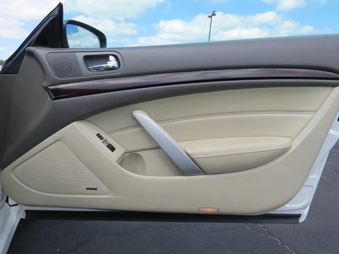 Used 2010 INFINITI G37 x w/ Premium Pkg image 33