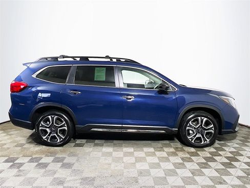 Certified 2025 Subaru Ascent Touring w/ Popular Package #2 image 9