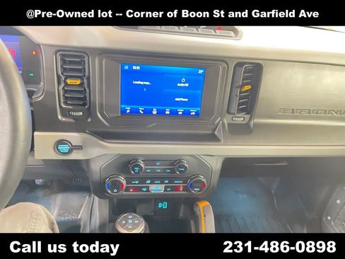Used 2023 Ford Bronco Badlands w/ Sasquatch Package image 18