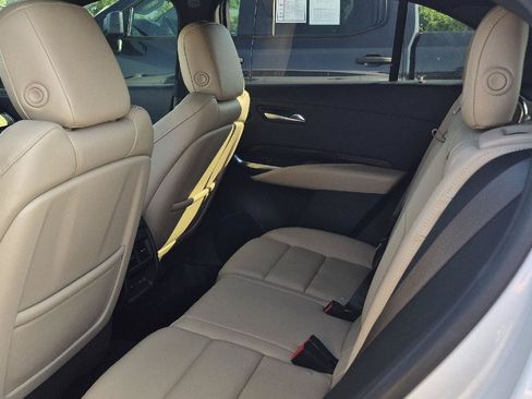 Used 2024 Cadillac XT4 Premium Luxury AWD/4WD image 7