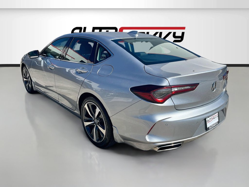 Used 2025 Acura TLX w/ Technology Package FWD image 5