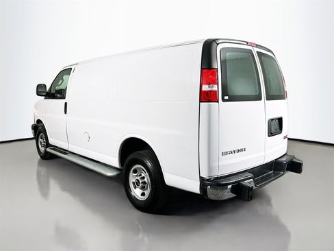 Used 2024 GMC Savana 2500 w/ Driver Convenience Package image 5
