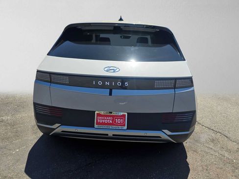 Used 2024 Hyundai Ioniq 5 SEL RWD image 4
