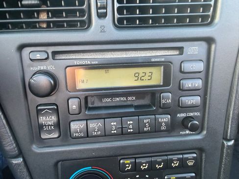 Used 1999 Toyota Celica GT image 16