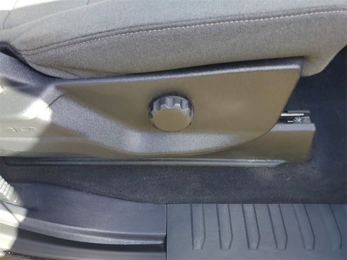 Used 2023 Ford F150 XLT image 34