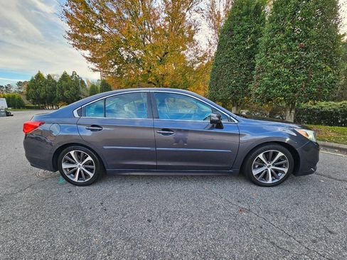 Used 2017 Subaru Legacy 3.6R Limited AWD/4WD image 6