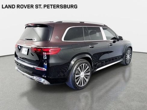 Used 2024 Mercedes-Benz Maybach GLS 600 4MATIC image 5