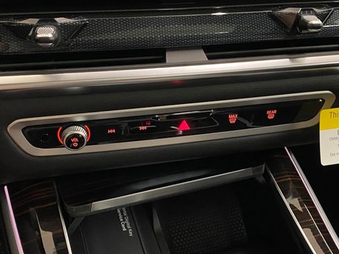 Used 2026 BMW X5 xDrive40i w/ Premium Package image 19