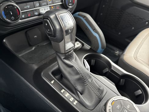 Used 2022 Ford Bronco Wildtrak image 20