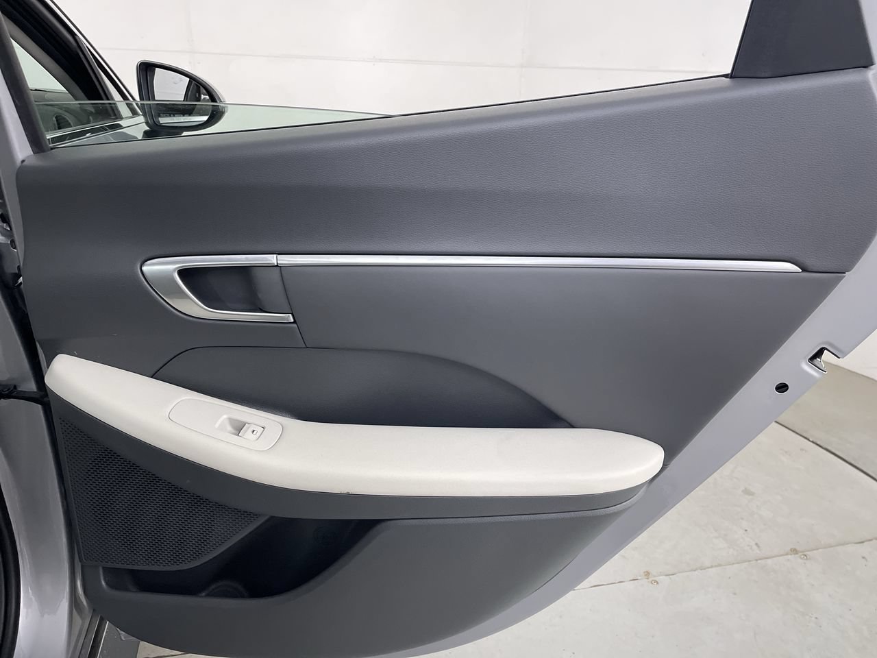 Used 2023 Hyundai Sonata SEL FWD image 24