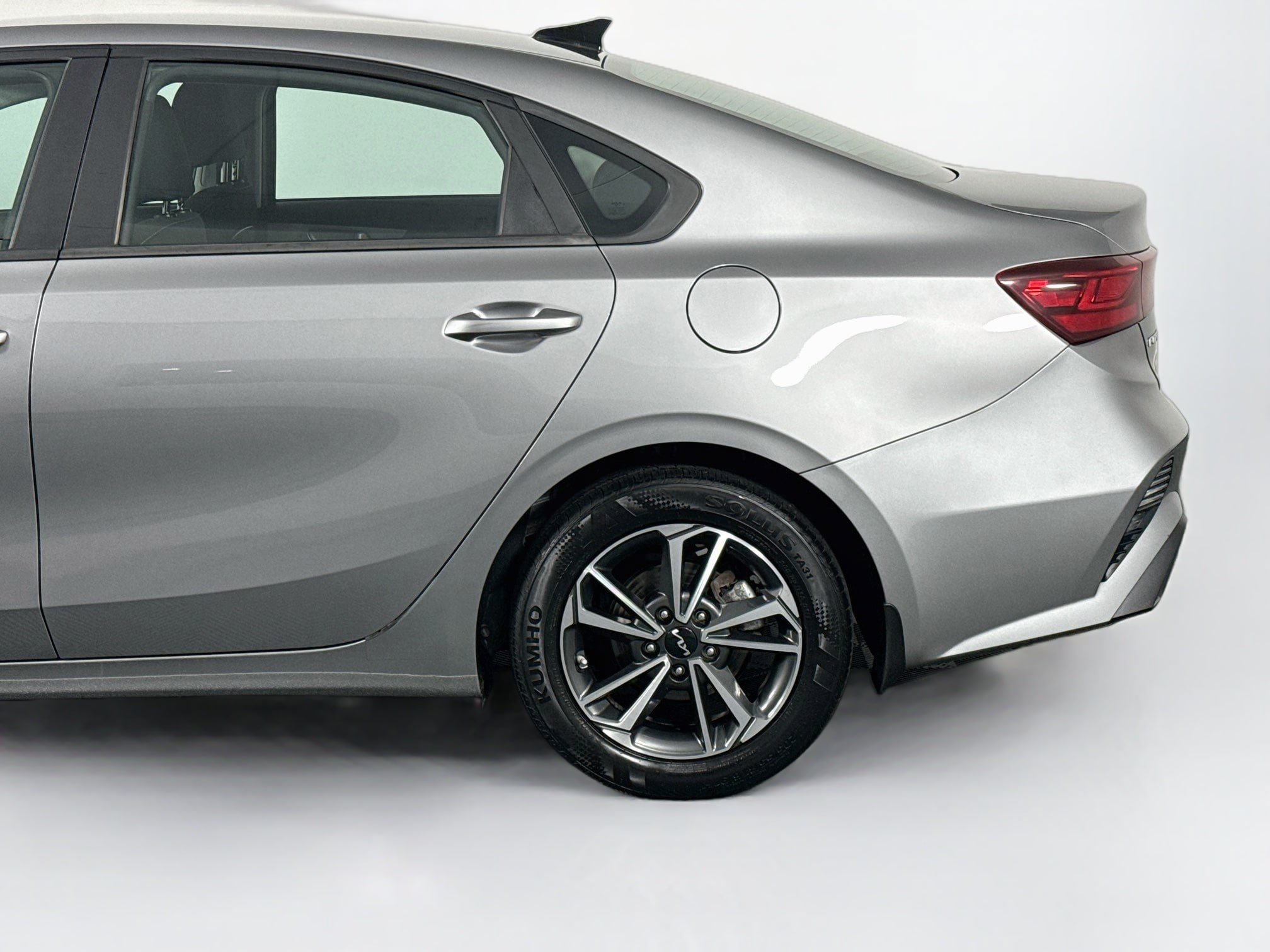 Used 2023 Kia Forte LXS w/ LXS Technology Package FWD image 42