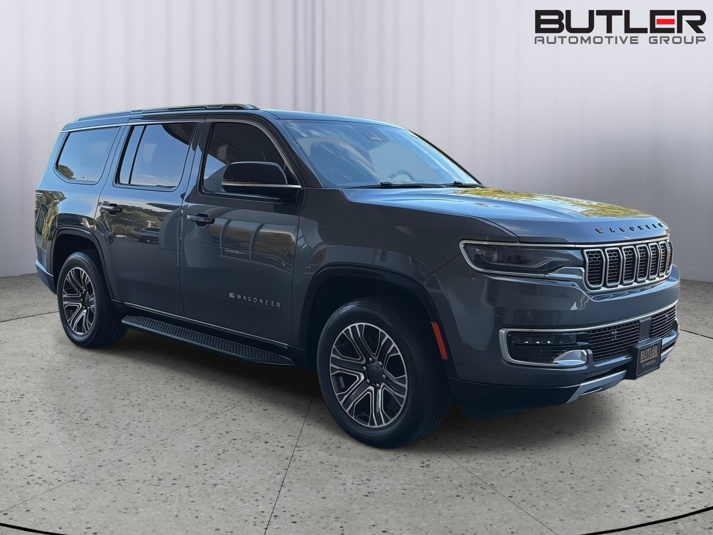 Used 2024 Jeep Wagoneer Series II w/ Flexible Seating Group RWD image 8