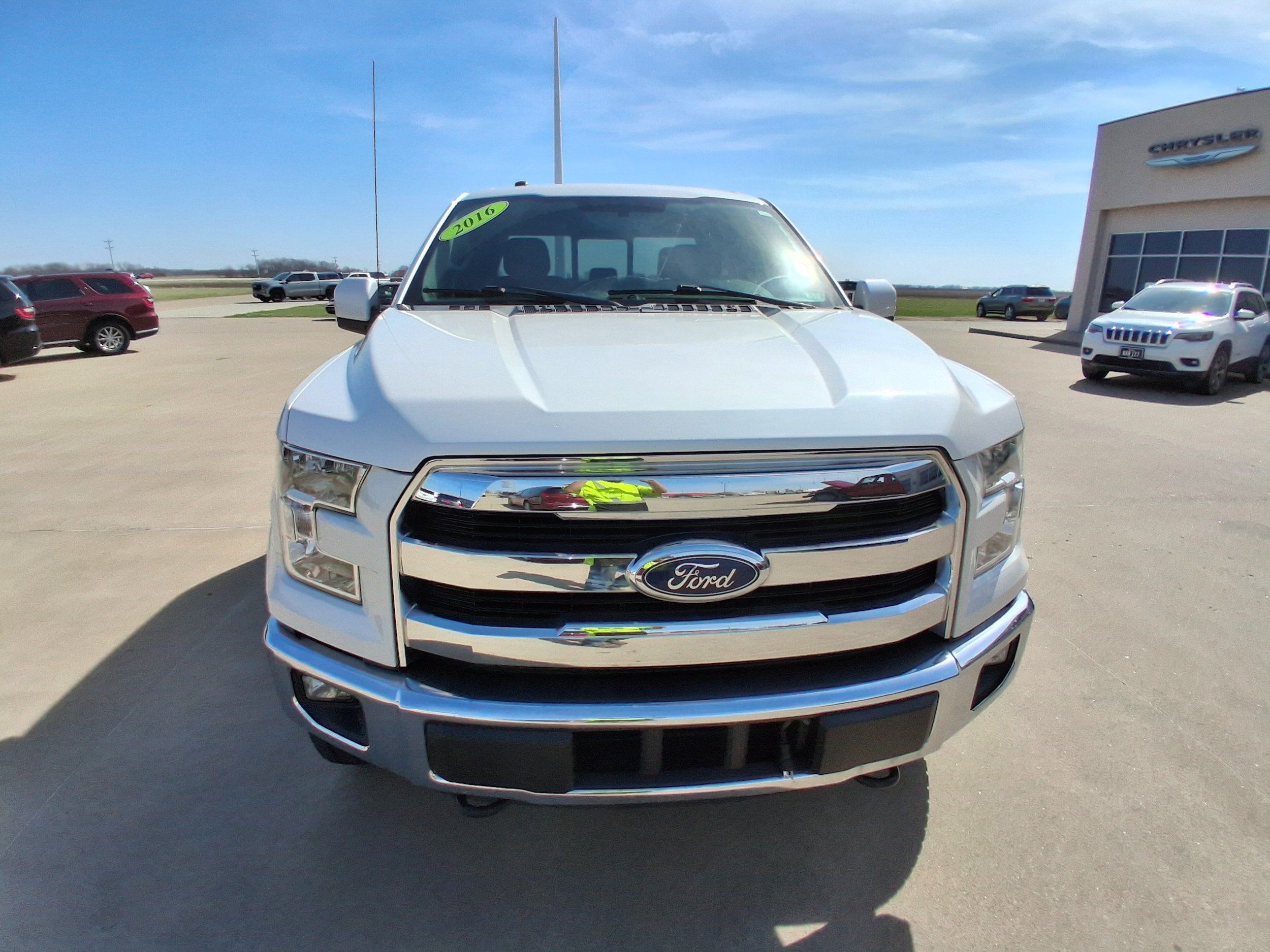 Used 2016 Ford F150 Lariat w/ Equipment Group 501A Mid AWD/4WD image 8
