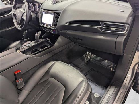 Used 2022 Maserati Levante GT AWD/4WD image 23