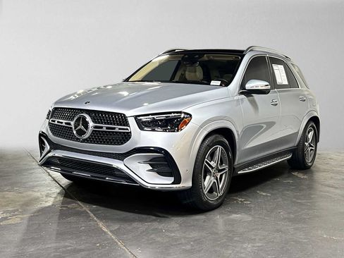 Used 2024 Mercedes-Benz GLE 450e 4MATIC image 7
