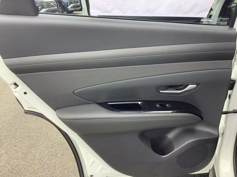 Used 2025 Hyundai Tucson Limited image 19