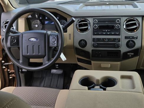 Used 2011 Ford F250 XLT w/ XLT Interior Pkg RWD image 24