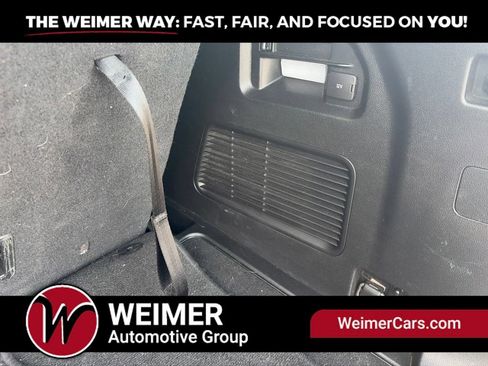 Used 2020 Ford Explorer XLT w/ Equipment Group 202A AWD/4WD image 12