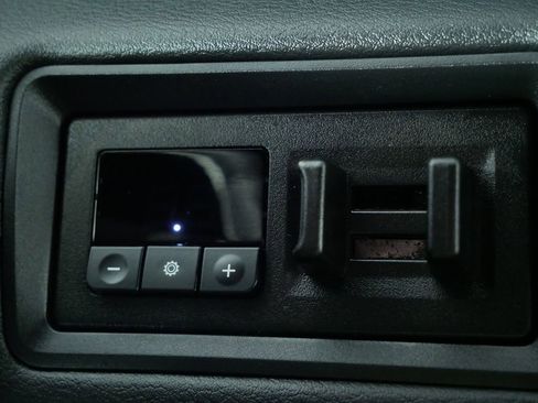 Used 2025 Nissan Armada Platinum Reserve image 24