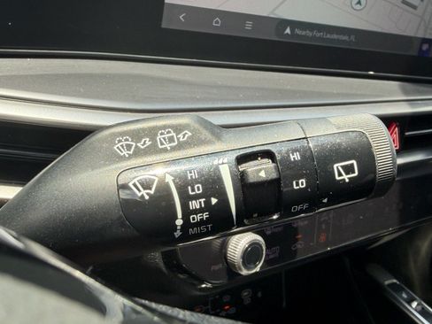 Used 2025 Kia Sorento EX FWD image 29