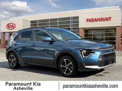 Used 2025 Kia Niro EX