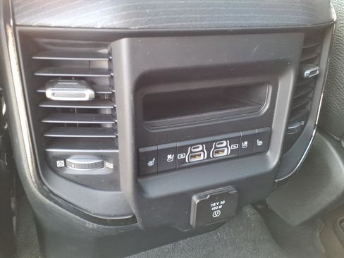 Used 2022 RAM 1500 Limited image 7