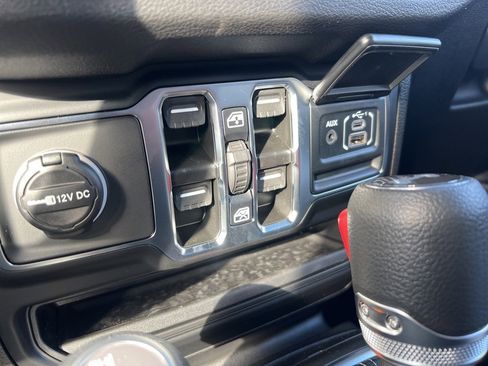 New 2026 Jeep Wrangler Sport S image 33