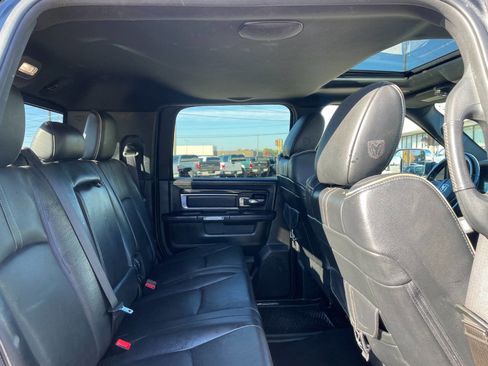 Used 2018 RAM 3500 Laramie Longhorn image 26