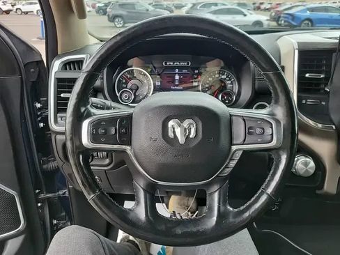 Used 2019 RAM 1500 Laramie AWD/4WD image 7