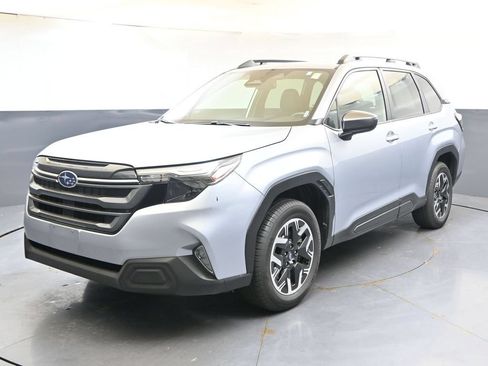 Certified 2025 Subaru Forester Premium AWD/4WD image 1