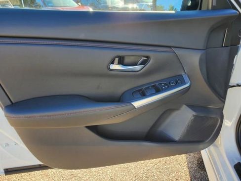 New 2025 Nissan Sentra SR image 19