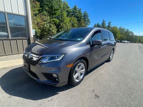 Used 2018 Honda Odyssey EX image 1