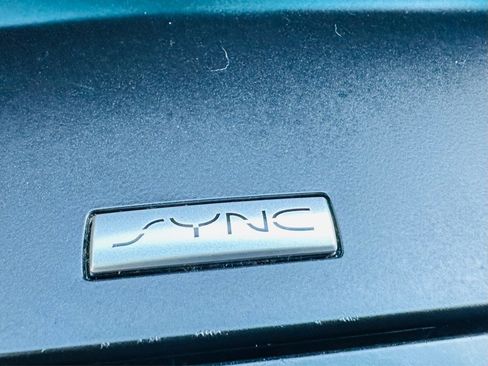 Used 2017 Ford Explorer XLT w/ Equipment Group 202A image 30