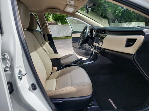 Used 2015 Toyota Corolla LE image 34