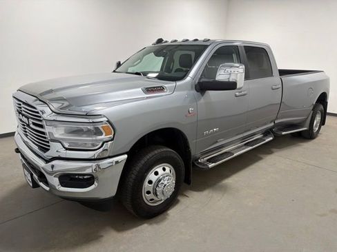 Used 2023 RAM 3500 Laramie AWD/4WD image 7