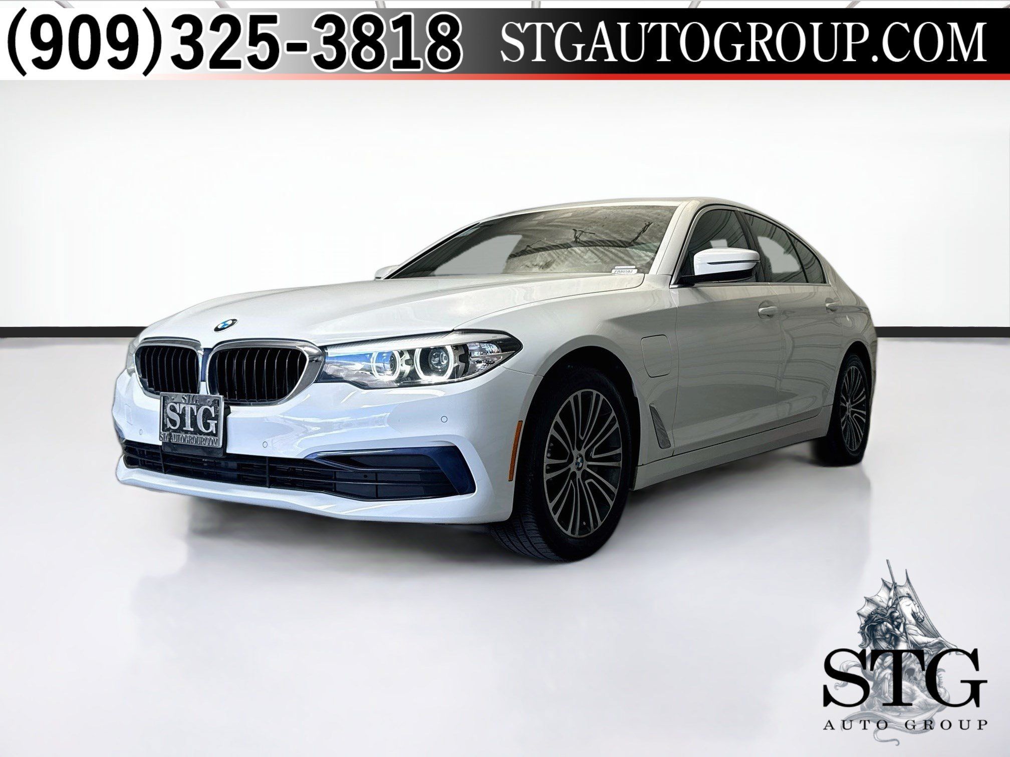 Used 2020 BMW 530e w/ Convenience Package RWD image 1